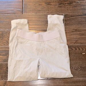 Athleta women’s Light Beige athletic pants size 2